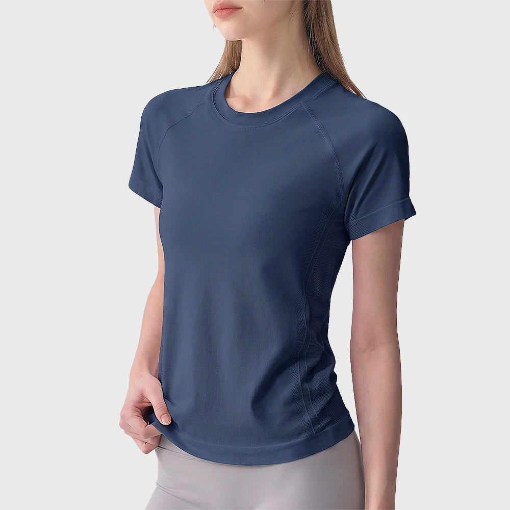 Women's Seamless Mesh Workout Tee | Breathable Raglan Gym Shirt
